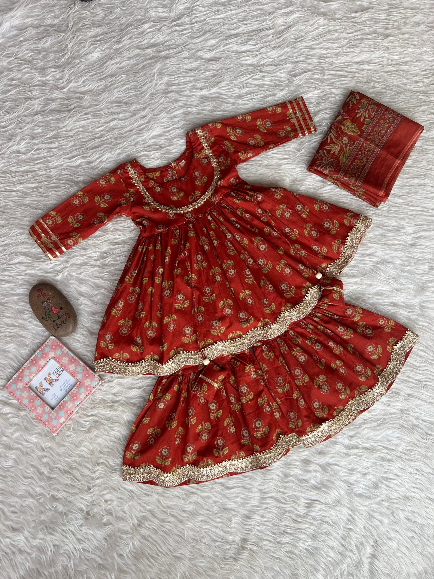 Gulnaar Grace Set NAS1460