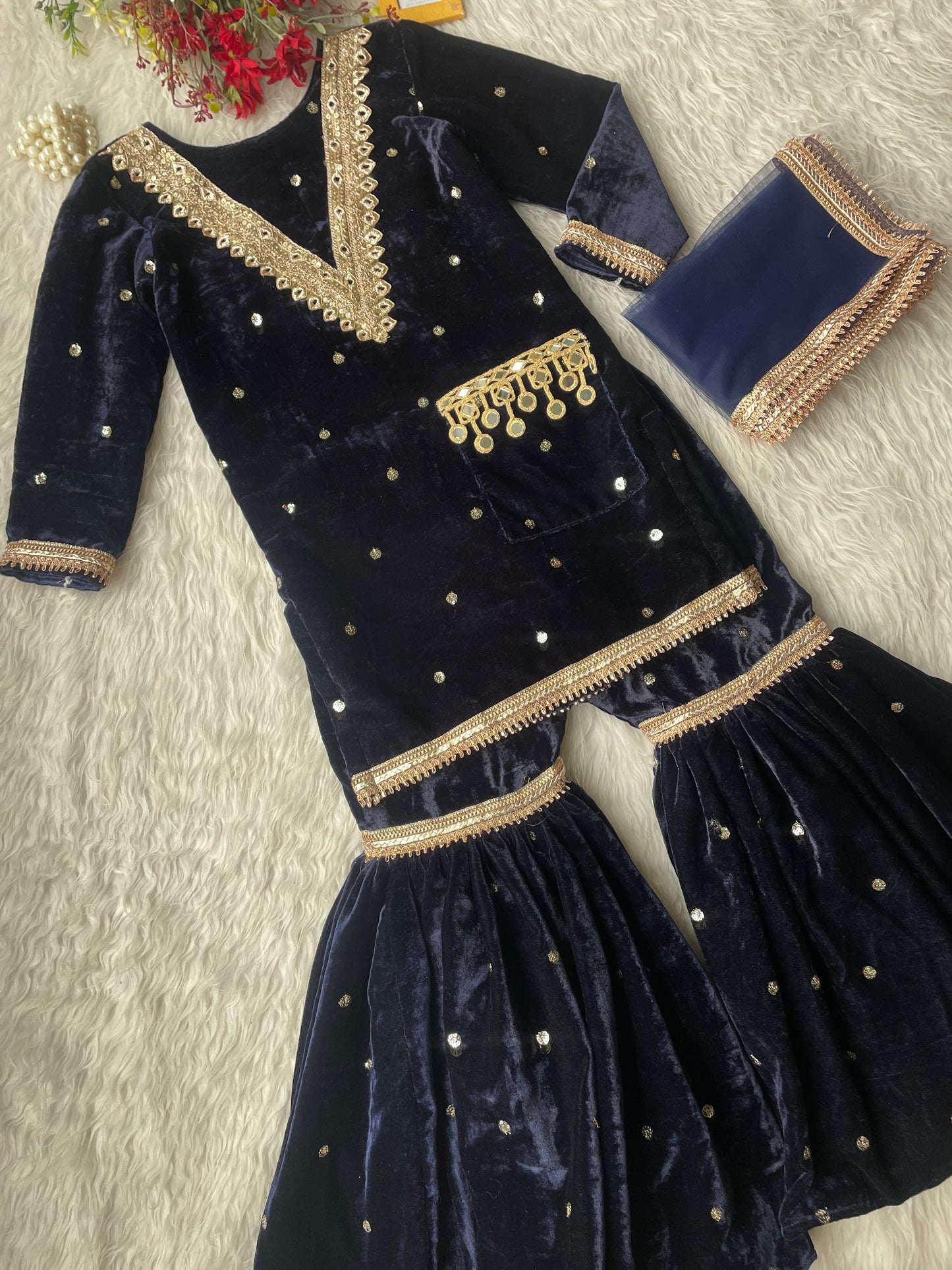Royal Aura suit