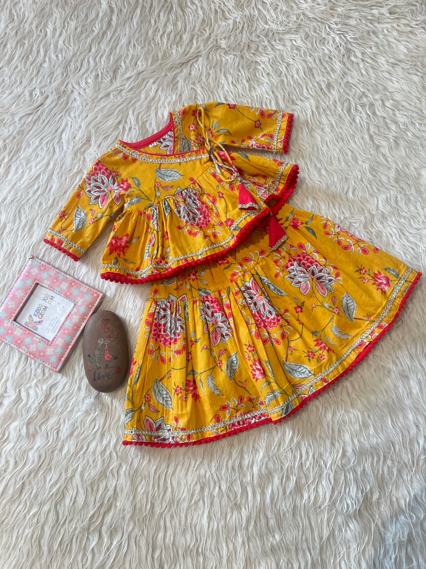 Rosy Mustard Twirl NAS1556