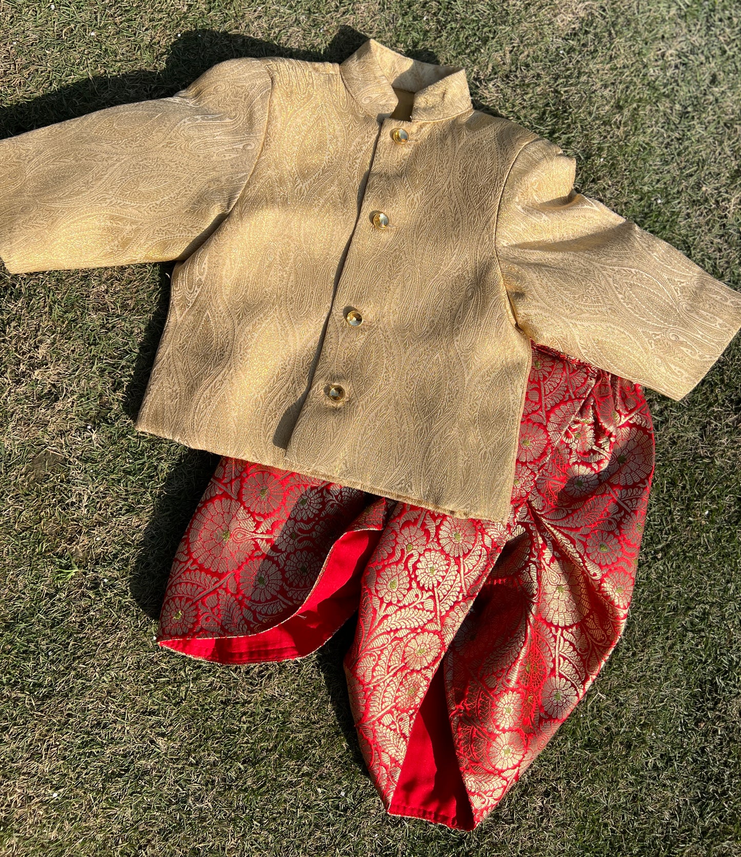 Barque dhoti kurta set