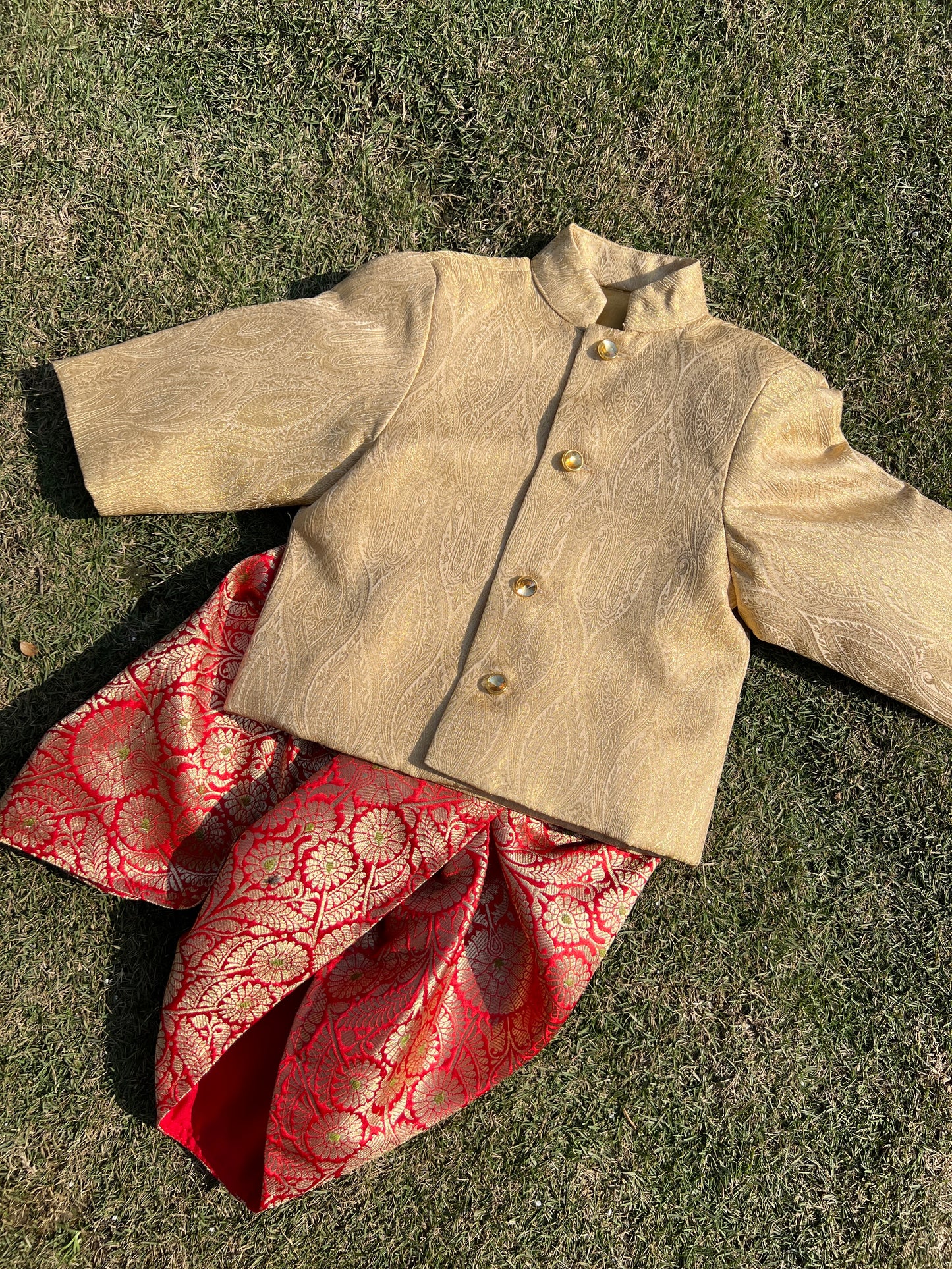 Barque dhoti kurta set