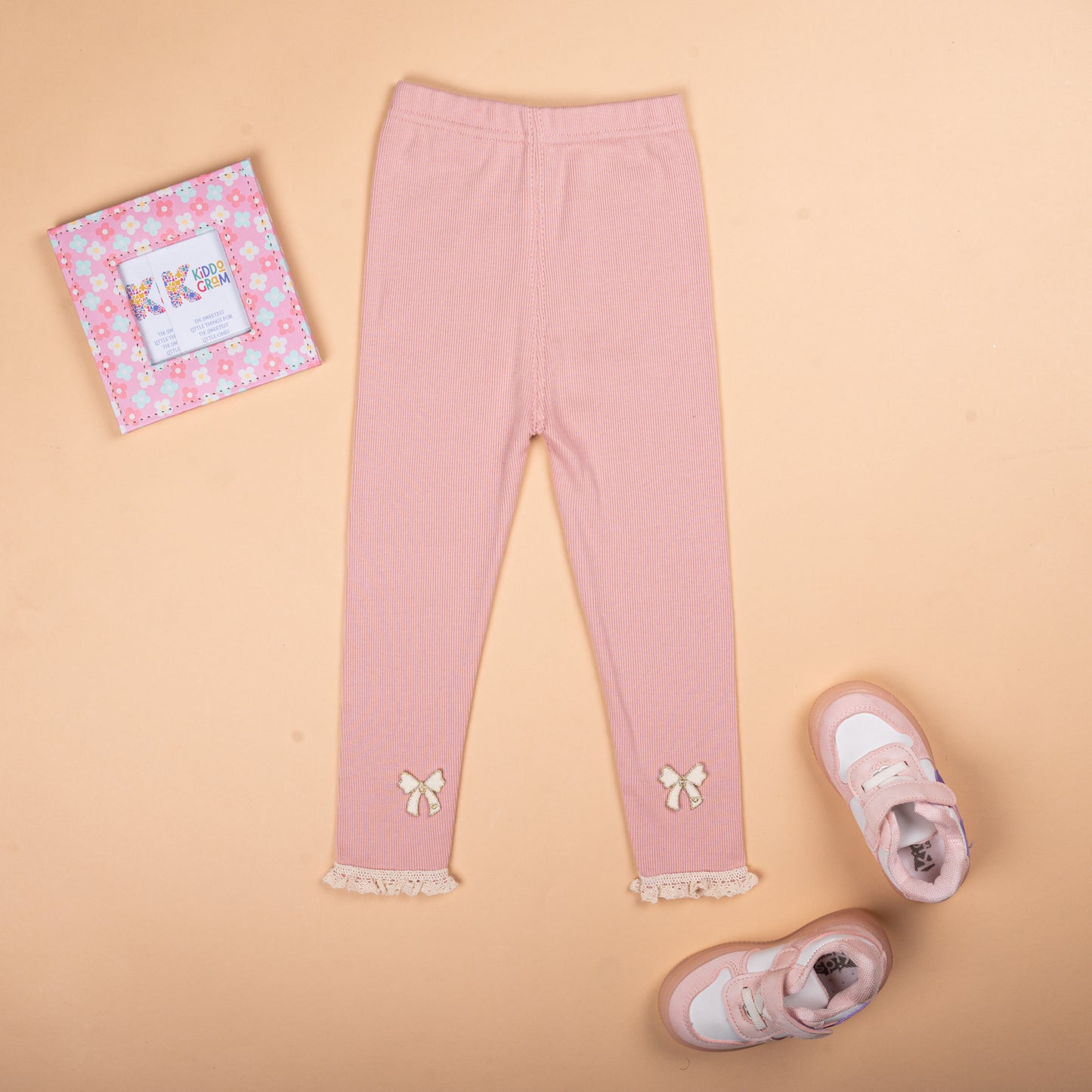 Bowtifully Cute legs NAS62