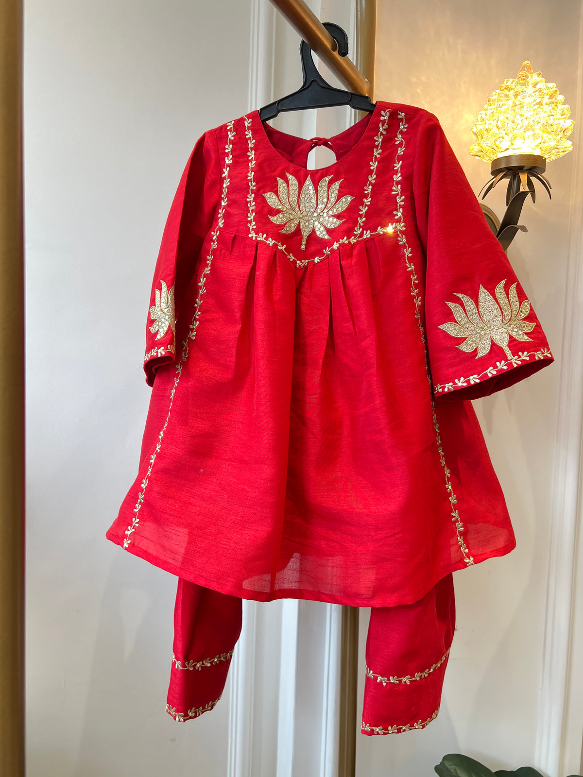 Gul-e-Lotus chogga set