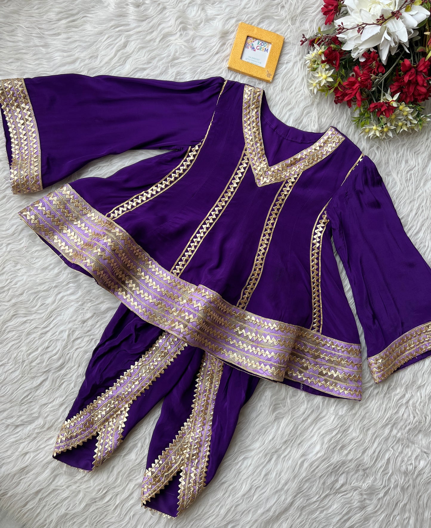 Tulip Majesty Suit NAS1218