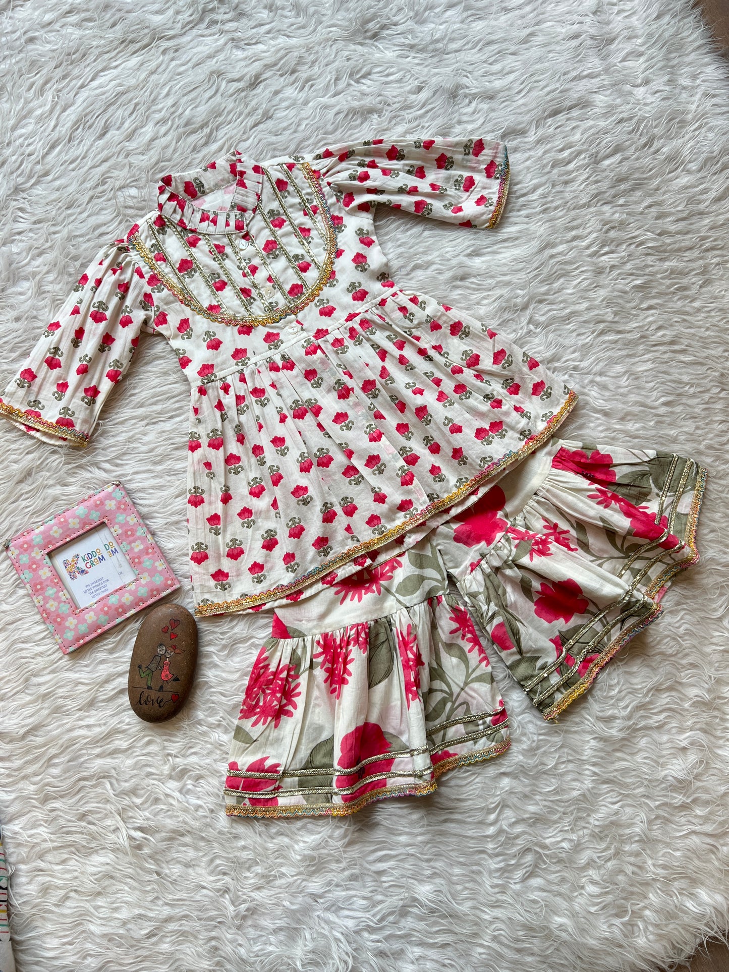 Pink Meadow Set NAS1592