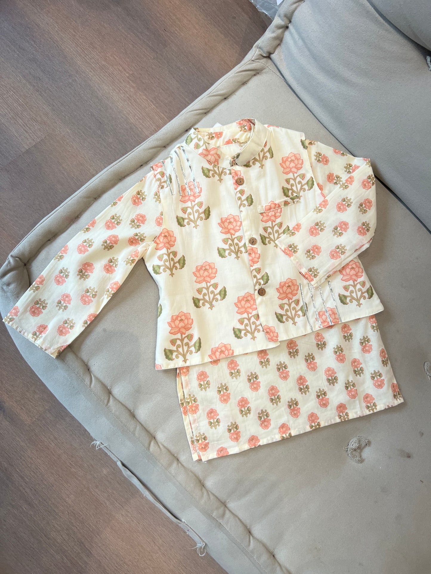 Blush Heirloom NAS1612