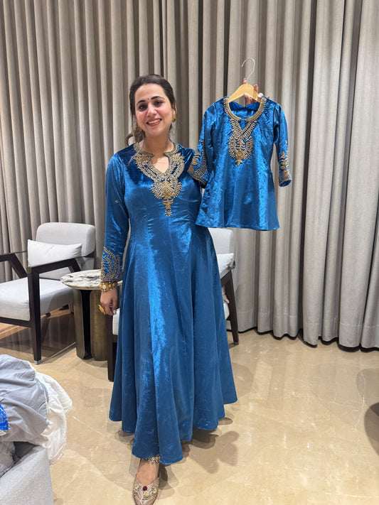 Blue Majesty Mother–Daughter Set NAS1300