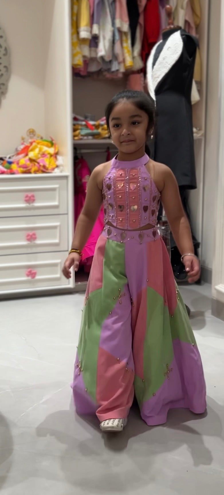 Multi Color Carnival Shara set