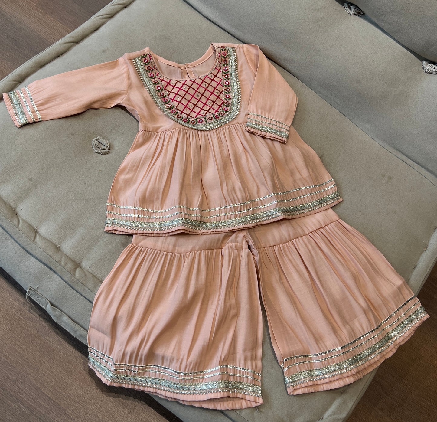 Peach Pearl NAS1628