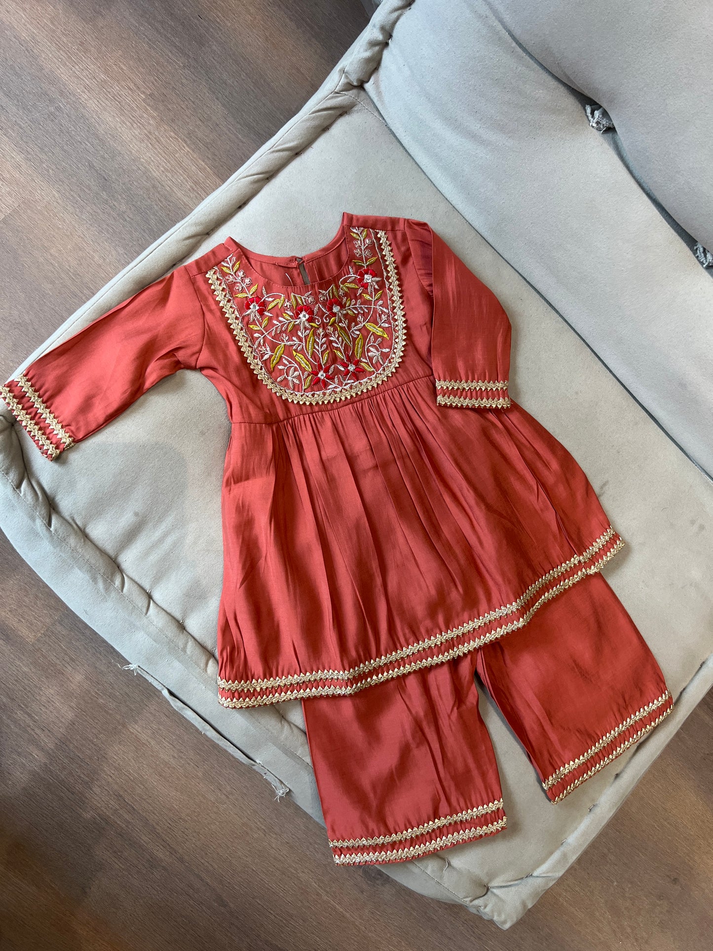 Noor Royale NAS1627