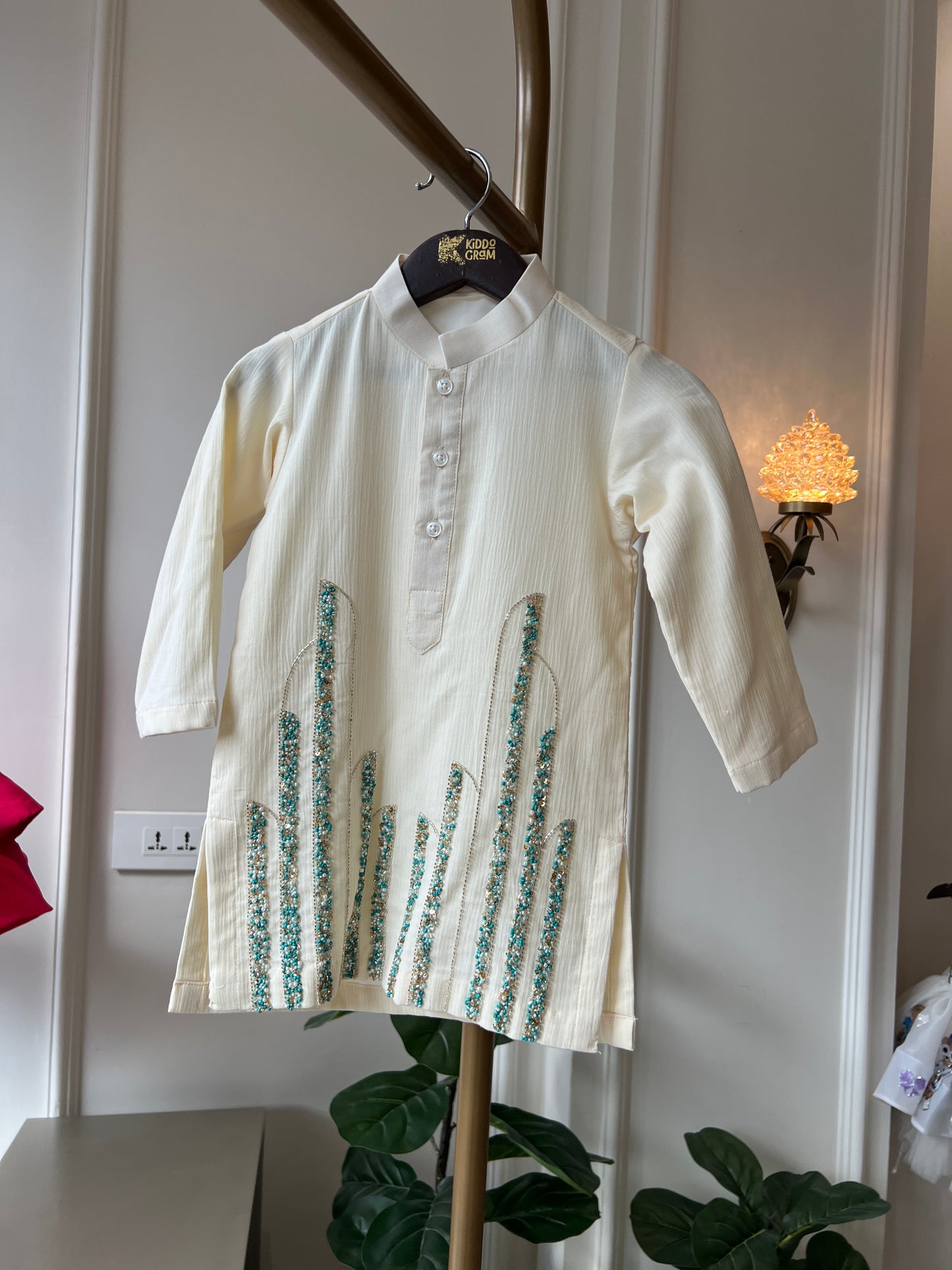 Ivory building kurta set NAS1711