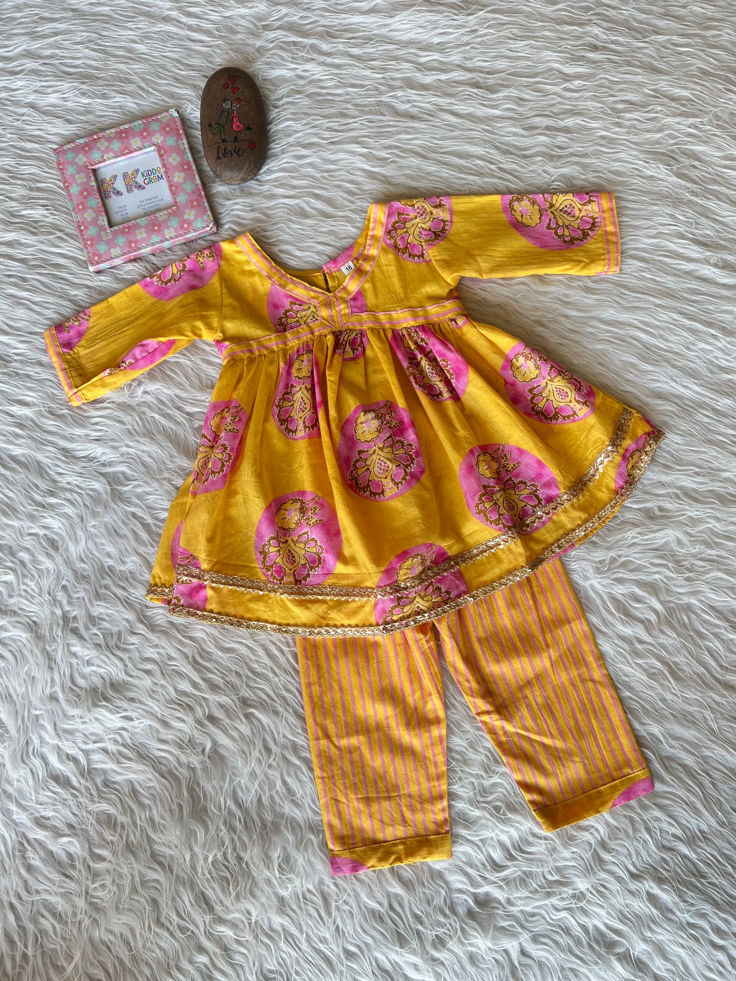 Gulnaar Charm Set NAS1479