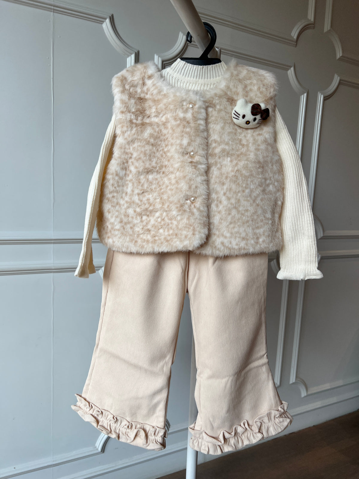 Ivory Kitty Chic Coordset NAS1848