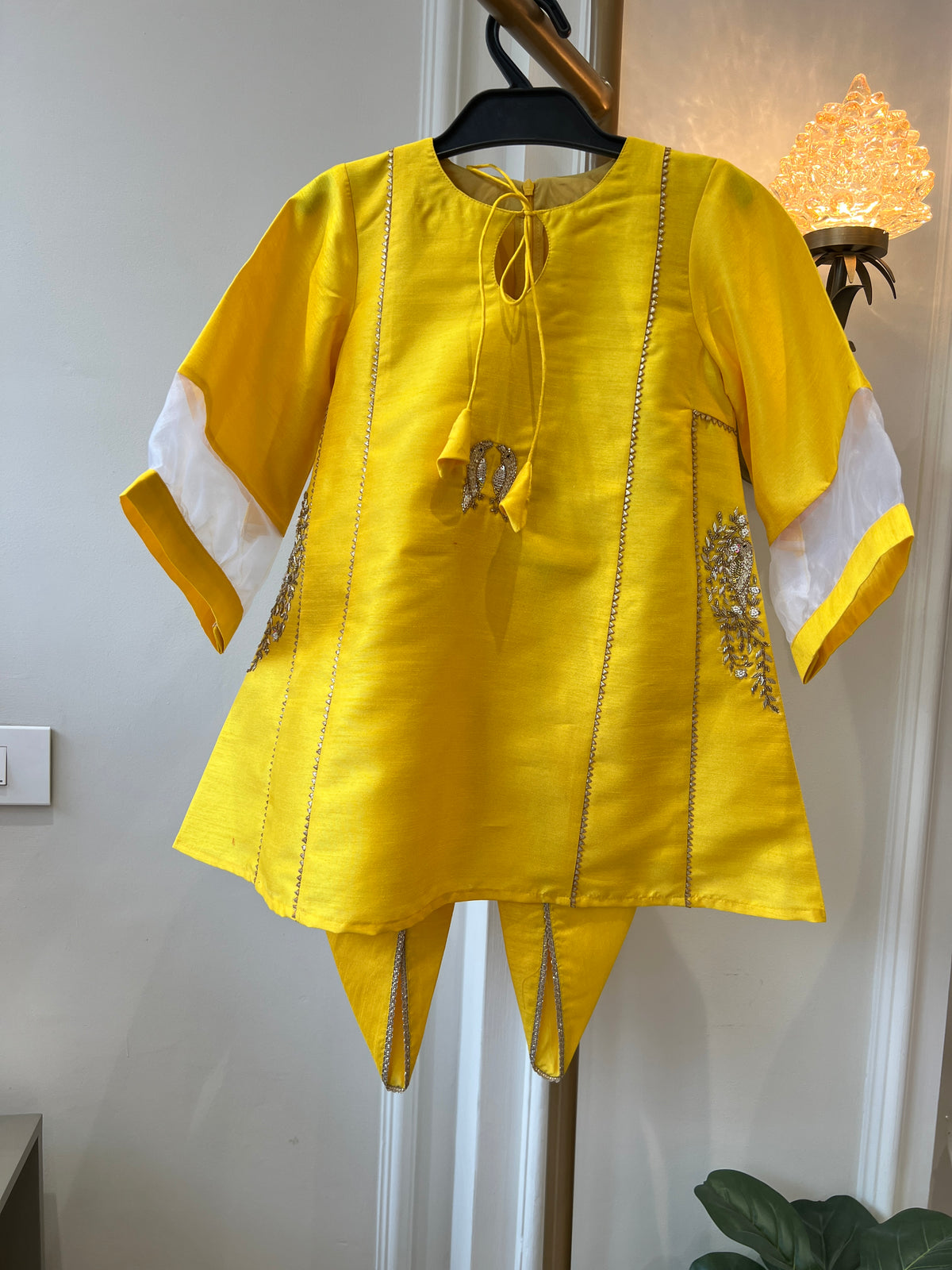 Noor-e-Sunshine chogga set