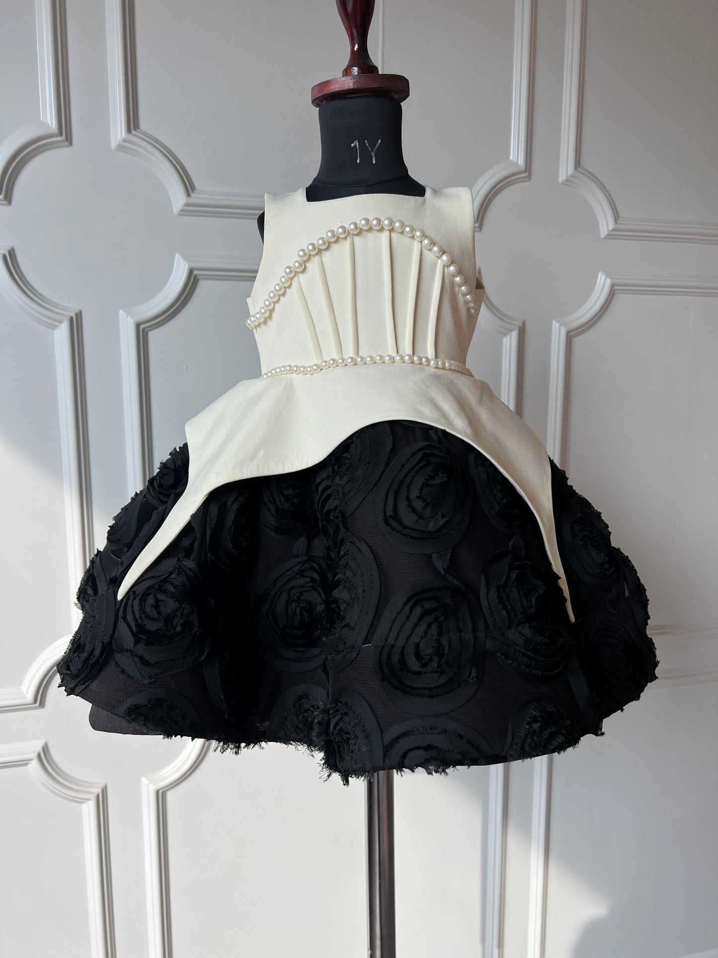 Midnight Pearl Couture NAS1511