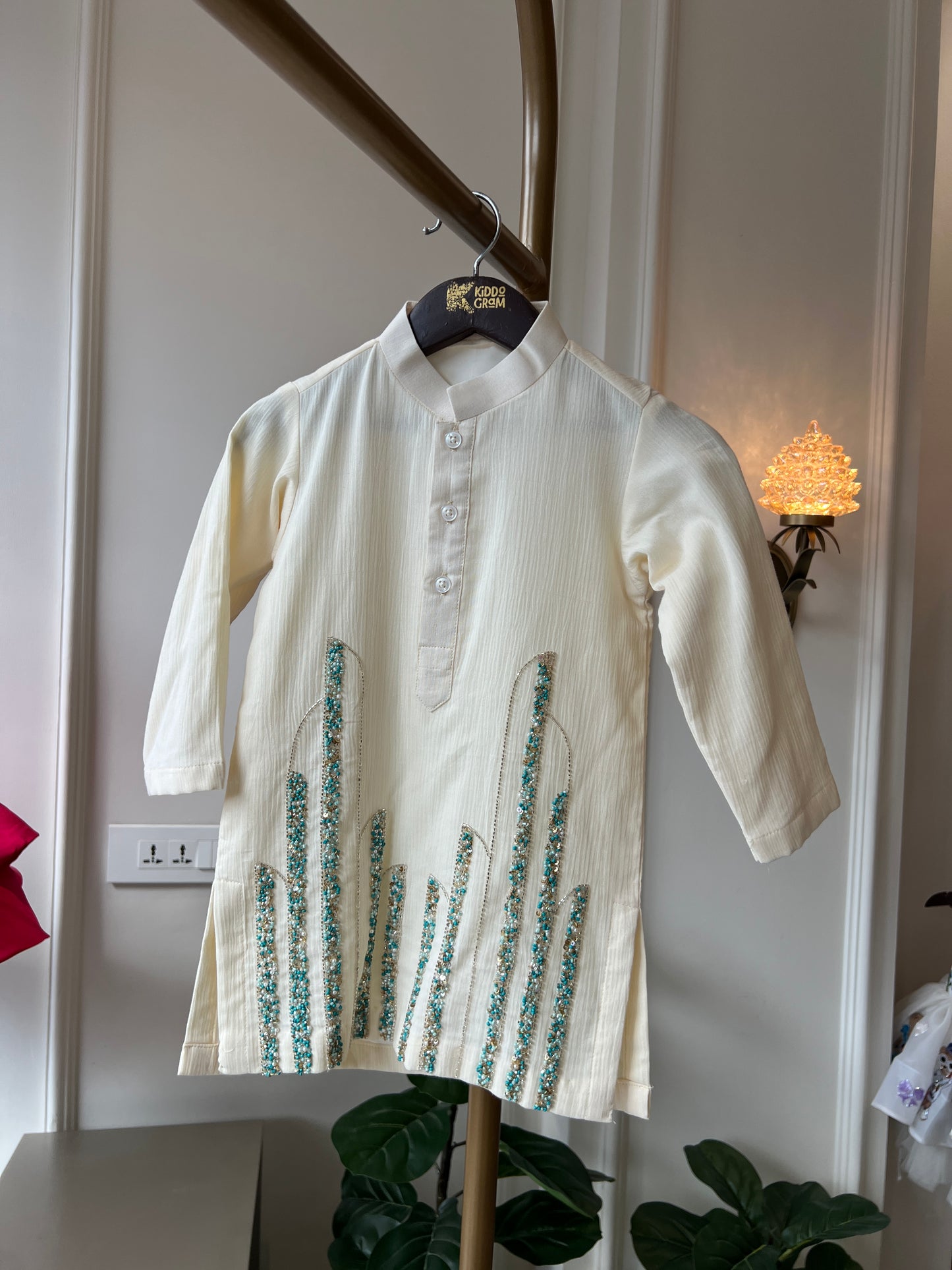 Ivory building kurta set NAS1711