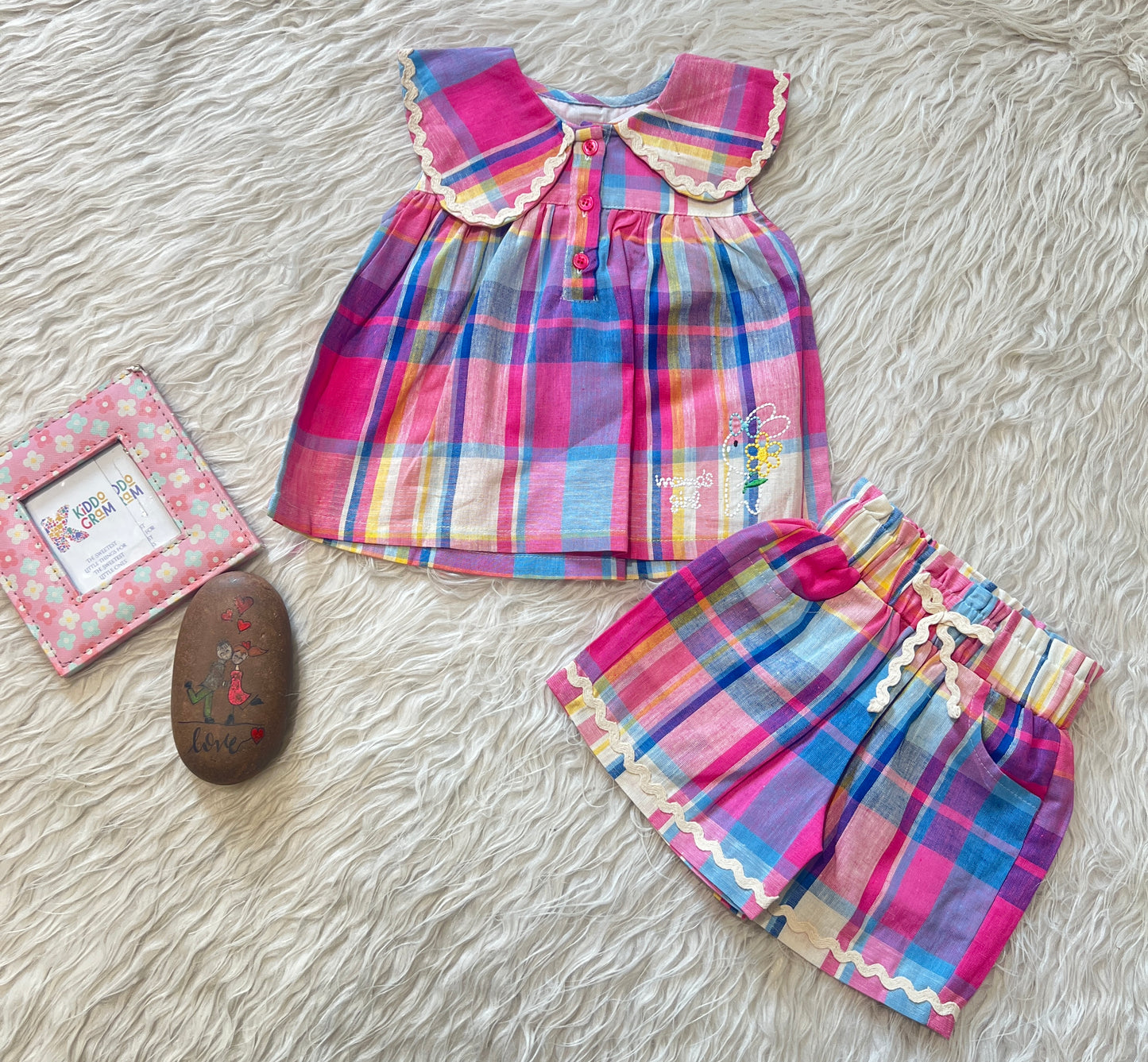 Eloise Rainbow Coord NAS1561