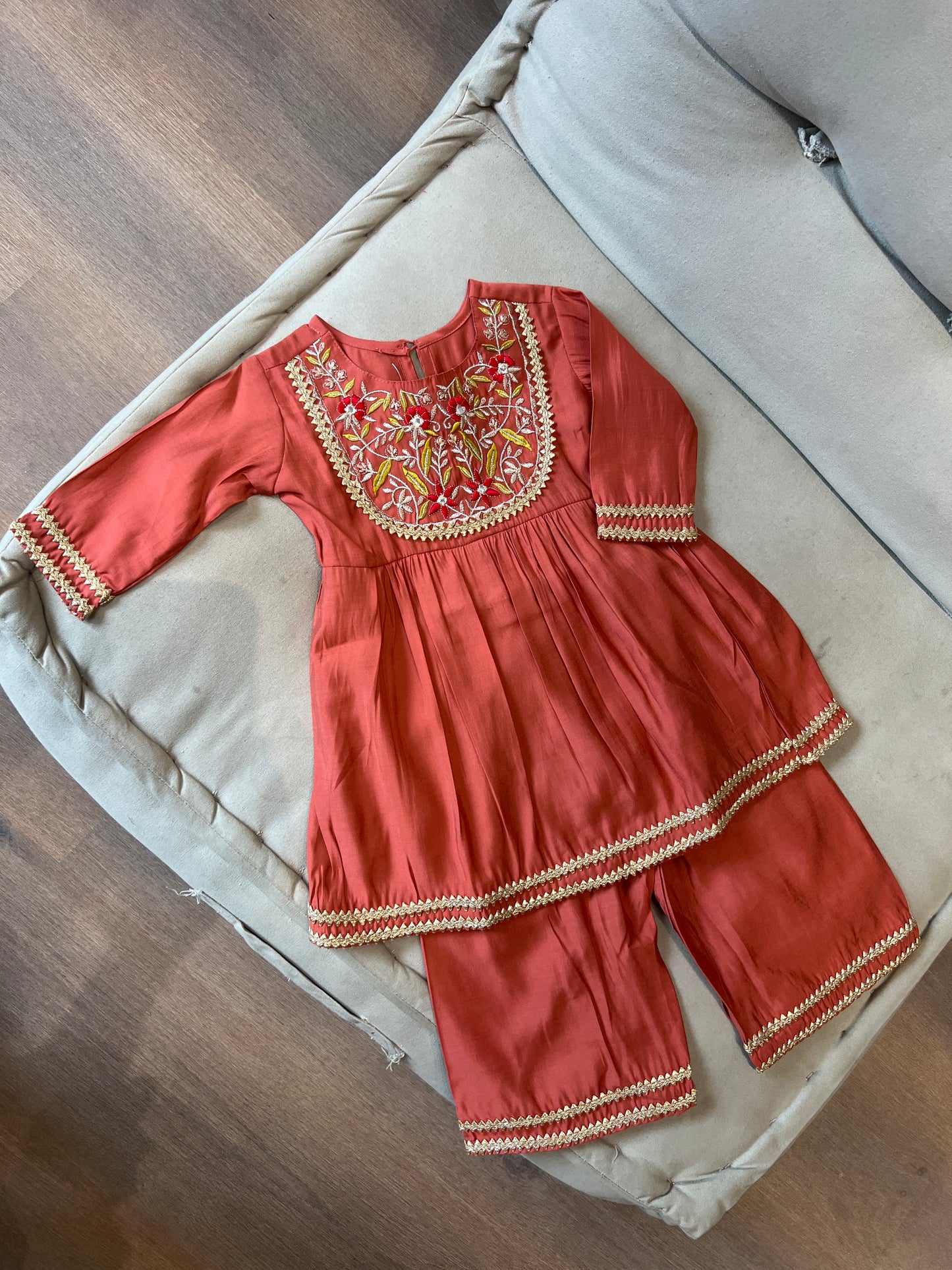 Noor Royale NAS1627